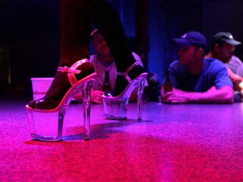 Striptease/Lapdance Finde eine Prostituierte Herrliberg